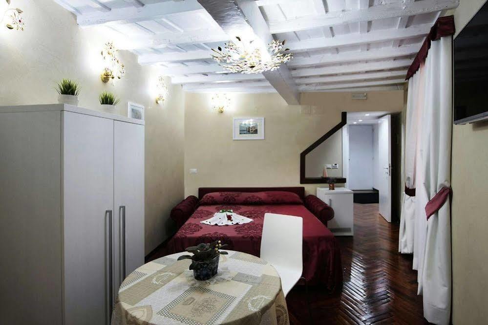 Trevi Rome Suite Bagian luar foto